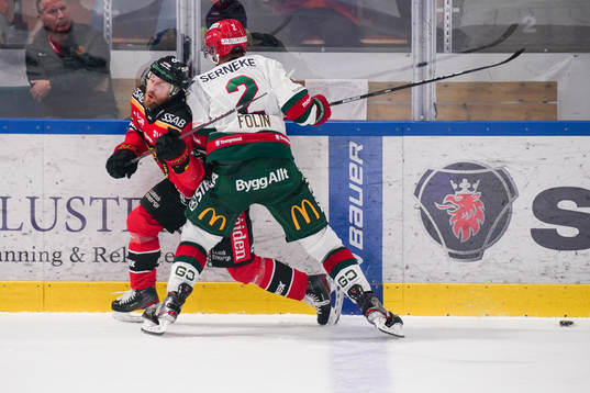 Luleås Linus Omark och Frölundas Christian Folin