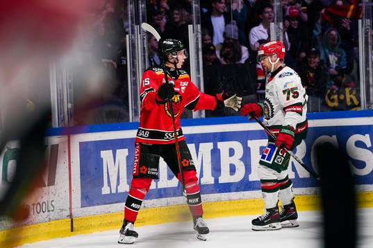 Luleås Carl Mattsson jublar