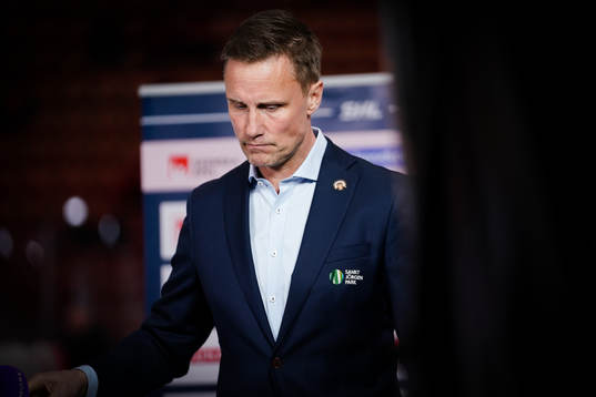 Frölundas tränare Roger Rönnberg deppar
