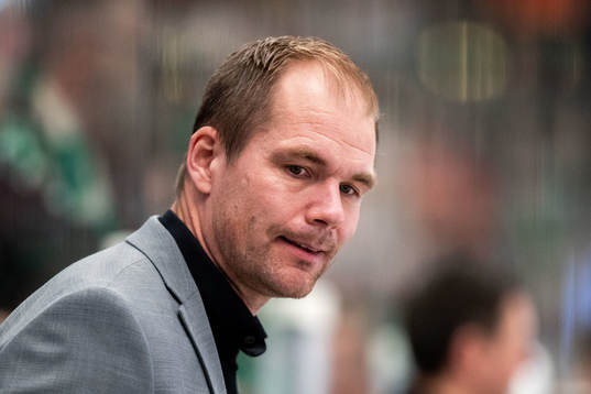 Färjestads tränare Tomas Mitell