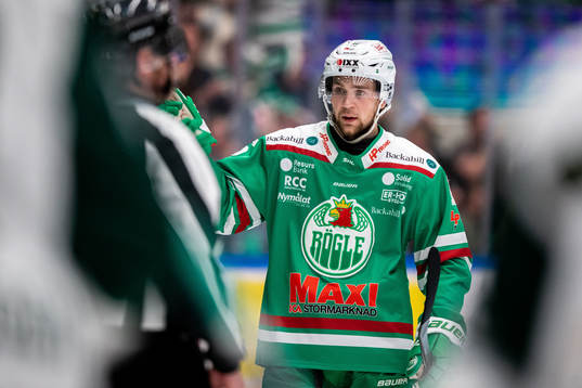 Rögles Lucas Ekeståhl-Jonsson jublar