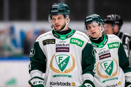 Färjestads Theodor Lennström deppar