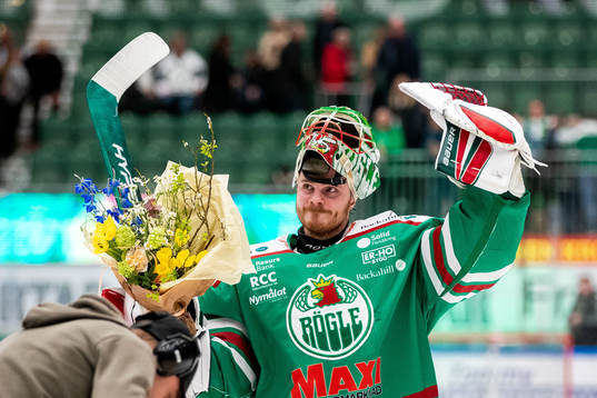 Bläddra bland fler bilder av Ishockey, SHL, Semifinal 3, Rögle - Färjestad