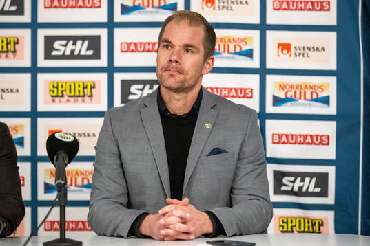 Färjestads tränare Tomas Mitell