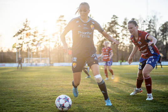 Djurgårdens Sara Lilja Vidlund och Vittsjös Julia Tunturi