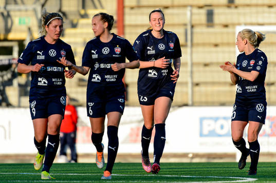 Rosengårds Stefanie Sanders jublar
