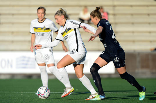 s Remy Siemsen och Rosengårds Emma Berglund