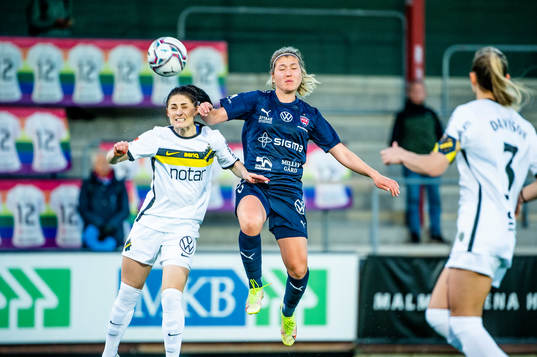 s Linda Hallin mot Rosengårds Loreta Kullashi