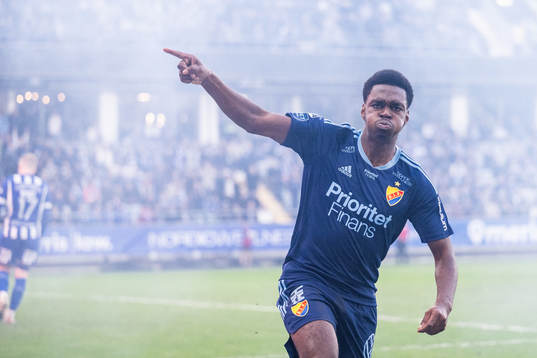 Djurgårdens Joel Asoro jublar