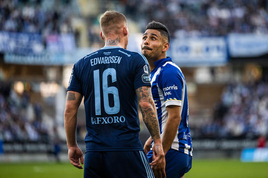 Djurgårdens Victor Edvardsen och IFK Göteborgs Hosam Aiesh