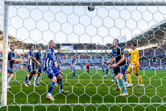 IFK Göteborgs Oscar Wendt ochDjurgårdens Jesper Löfgren