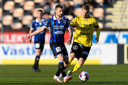 Sirius Filip Rogic och Mjällbys David Löfquist