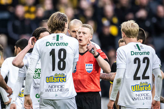 Domare Adam Ladebäck