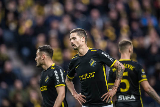 s Mikael Lustig