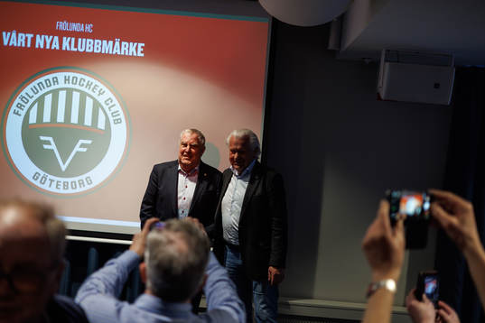 Tidigare ordförande Kenneth Orrgren och ordförande Mats