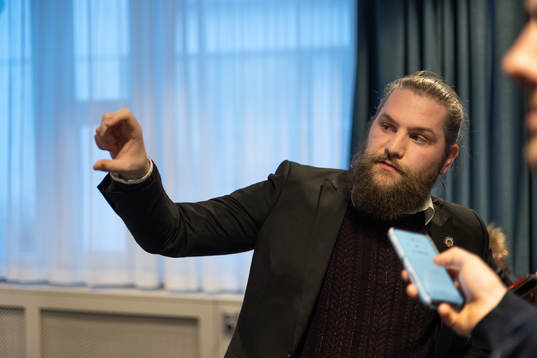 Frölundas egen grafiker, Efraim Larsson
