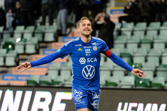 Sundsvalls Pontus Engblom jublar