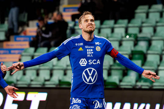 Sundsvalls Pontus Engblom jublar