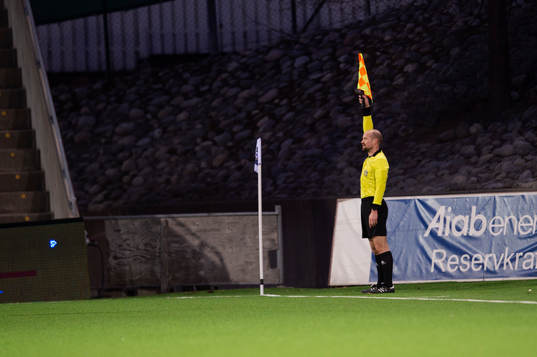 Kalmar gör 1-1 men målet vinkas av för offside