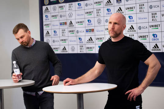 Sundsvalls tränare Henrik Åhnstrand och Kalmars tränare