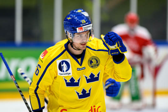 Joel Kellman of Sweden celebrates