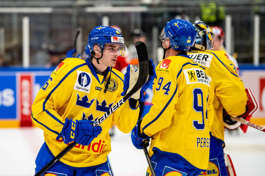 Nils Åman  of Sweden celebrates