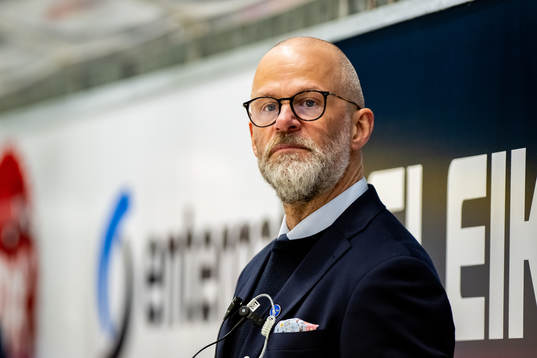 Assistant Coach Markus Åkerblom of Sweden