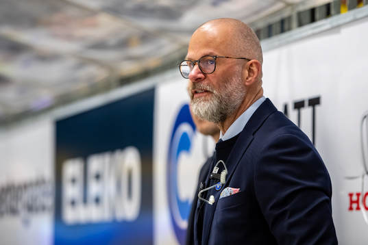 Assistant Coach Markus Åkerblom of Sweden