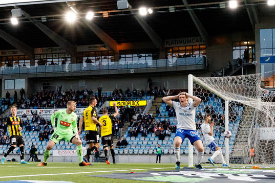 IFK Norrköpings Daniel Fritz Eid reagerar