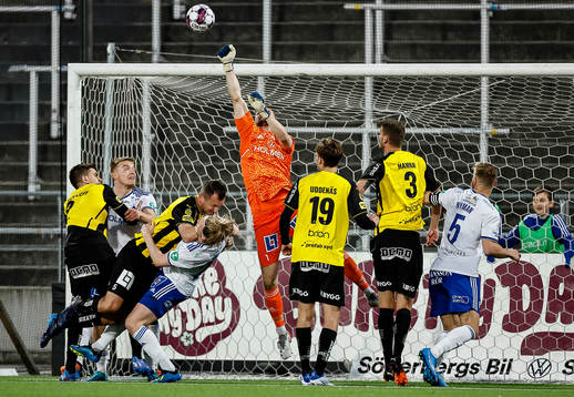 Räddning av IFK Norrköpings målvakt Oscar Jansson