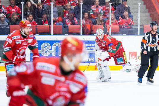 Modos målvakt Henrik Tikkanen