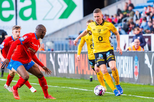 Helsingborgs Ravy Tsouka-Dozi och Elfsborgs André Ibsen