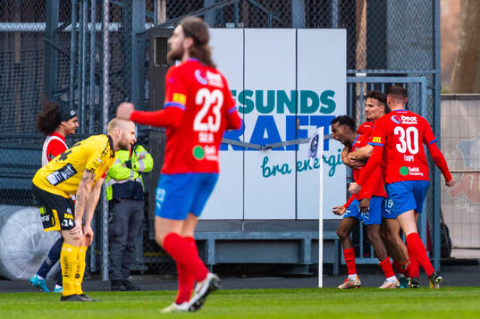 Helsingborgs Taha Ali jublar med lagkamrater