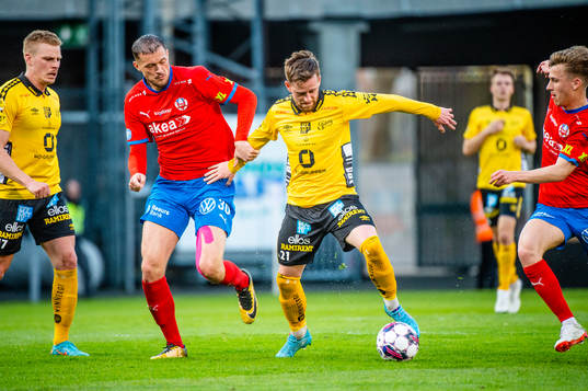 Helsingborgs Albert Ejupi mot Elfsborgs Rasmus Alm