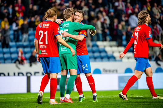 Helsingborgs målvakt Kalle Joelsson och Viljormur Davidsen
