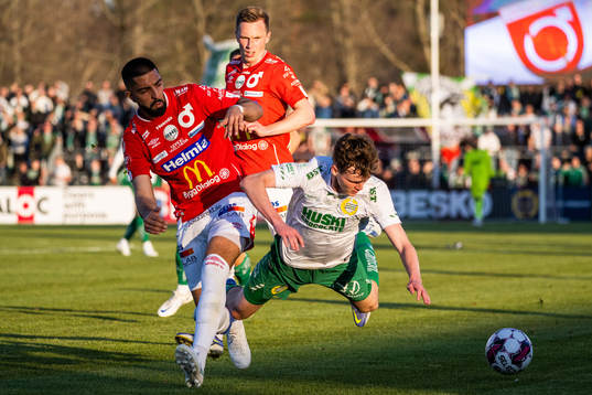 Degerfors Sean Sabetkar och Hammarbys Williot Swedberg