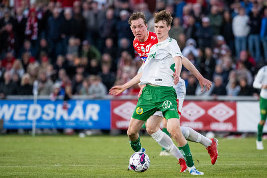 Degerfors Adam Carlén och Hammarbys Williot Swedberg