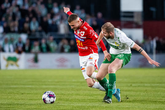 Degerfors Christos Gravius och Hammarbys Darijan Bojanic
