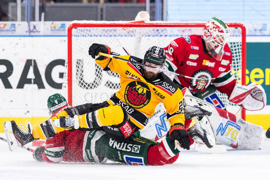 Frölundas Jan Mursak och Luleås Jack Connolly