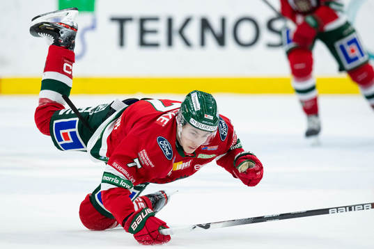 Frölundas Simon Edvinsson faller