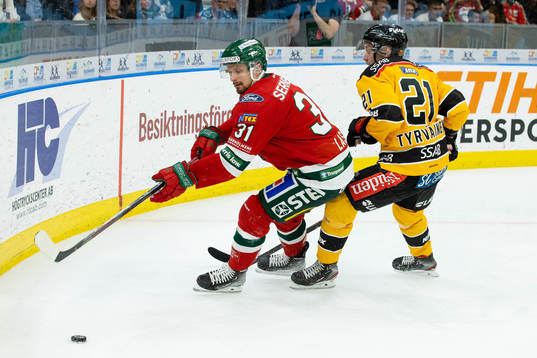 Frölundas Nicklas Lasu och Luleås Juhani Tyrväinen