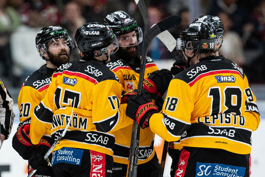 Luleås Isac Brännström jublar