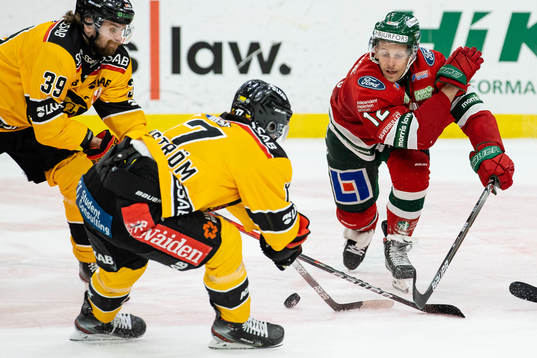Luleås Pontus Själin och Isac Brännström mot Frölundas