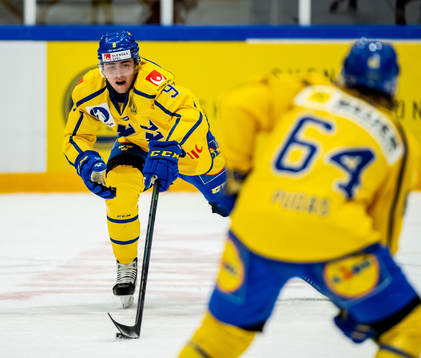 Linus Karlsson of Sweden