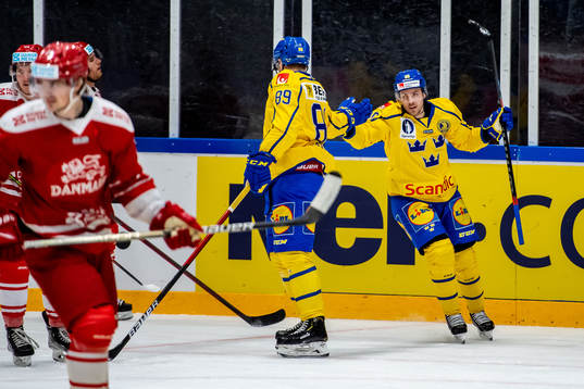 Joel Kellman of Sweden celebrates 2-2