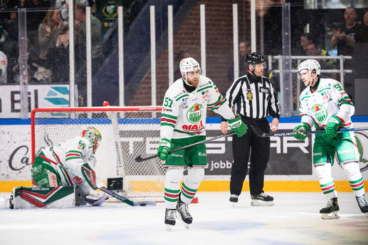 Rögles Vojtech Mozik och Ryan McKiernan deppar