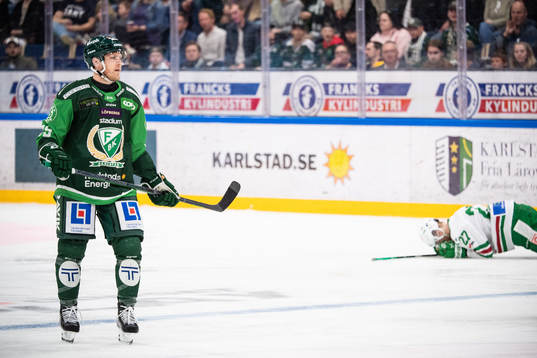 Färjestads Patrik Lundh och Rögles Linus Sjödin