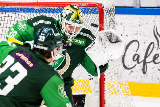 Färjestads målvakt Dominik Furch