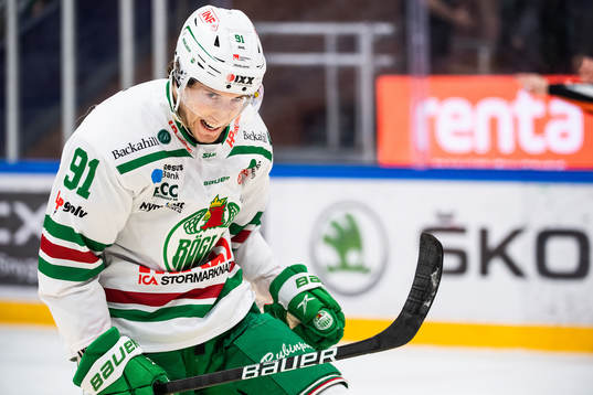 Rögles Adam Tambellini jublar