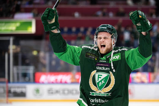 Bläddra bland fler bilder av Ishockey, SHL, Semifinal 4, Färjestad - Rögle
